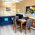 Апартамент Royal Blue Przy Samym Morzu Plazy Приморско