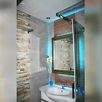 Royal Blue Przy Samym Morzu Plazy Апартамент *